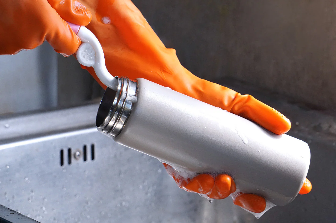 روش های از بین بردن بوی بد فلاسک، قمقمه و تراول ماگ